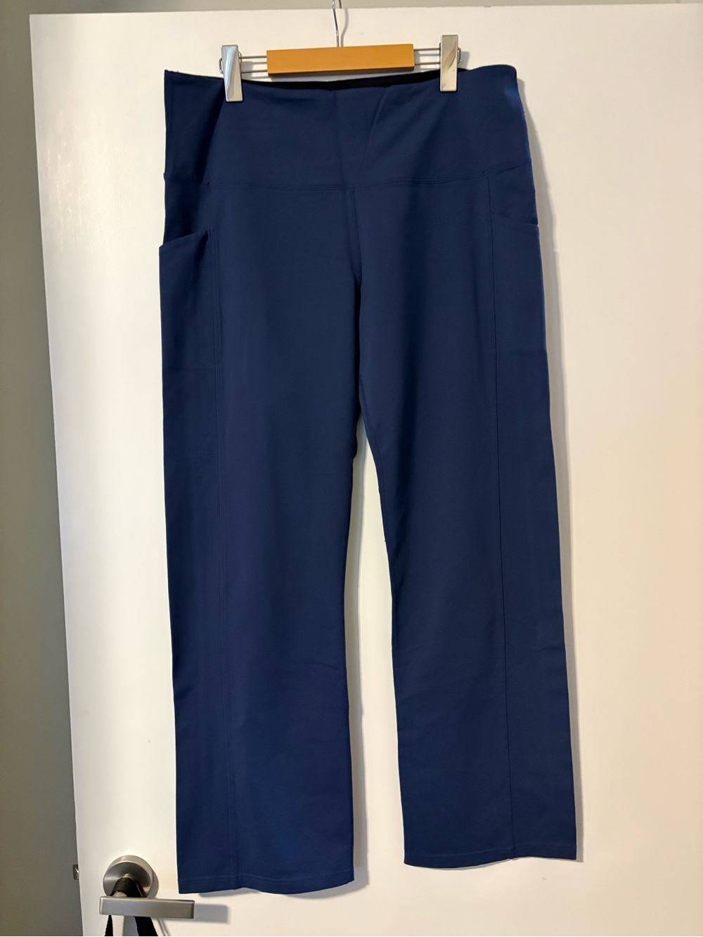 NWOT Tuff Athletics Navy Blue Straight-Leg Active Pants